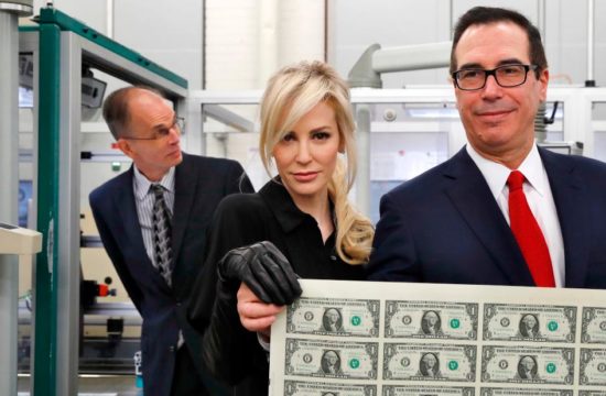 Steve Mnuchin Louise Mnuchin money taxes White House Republicans
