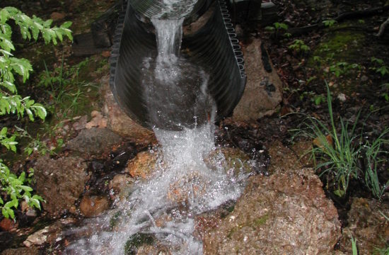 Camdenton Mulberry well flowing into stream